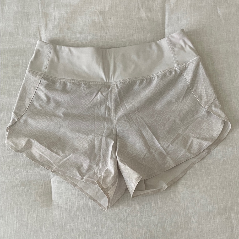 Athleta Run with it 3” shorts